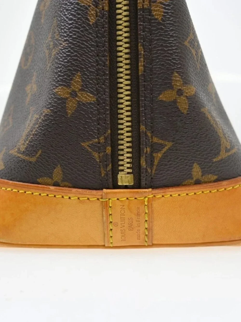LOUIS VUITTON ALMA HANDBAG MONOGRAM